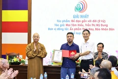 Tác phẩm "Để đạo gắn với đời" của nhóm tác giả Mai Tâm Hiếu và Trần Thị Mỹ Dung đăng trên ấn phẩm Thời Nay, Báo Nhân Dân đoạt giải Nhất Giải Báo chí toàn quốc về Phật giáo lần thứ nhất (hạng mục báo in). (Ảnh: Ban Tổ chức)