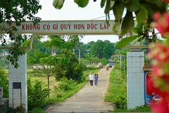 Một cảnh trong bộ phim tài liệu "Nơi bờ vai hóa thành bầu trời".