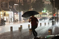 Bão Byron đổ bộ vào Athens, Hy Lạp, vào tối thứ năm, ngày 4/12/2025. (Ảnh: Michalis Karagiannis/Eurokinissi)