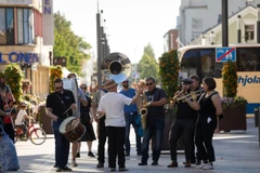 Du khách hòa vào không gian âm nhạc sôi động ở thành phố Oulu, Phần Lan. (Ảnh: Visit Oulu)