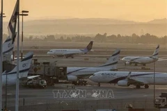 Các máy bay tại sân bay Ben Gurion ở miền trung Israel. (Ảnh tư liệu: TTXVN)