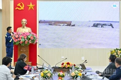 Đại diện Đội cứu hộ, cứu nạn 116 chia sẻ về dự án "Tình người trong cơn sóng" tại Vòng chung kết Giải thưởng Hành động vì Cộng đồng 2025. (Ảnh: THỦY NGUYÊN)