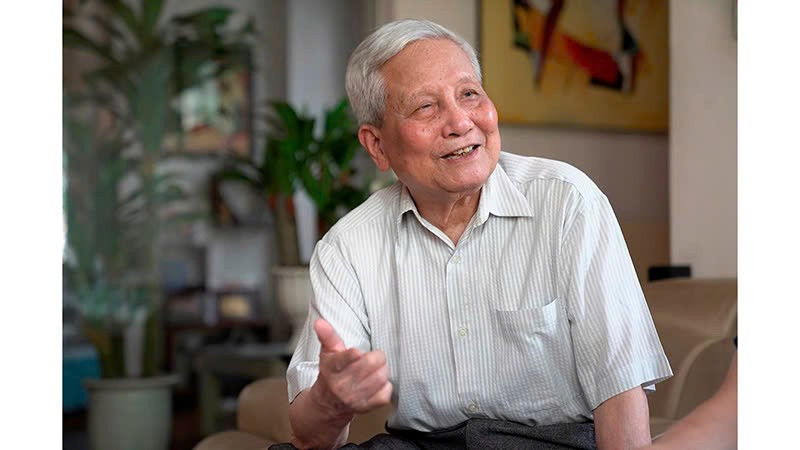 Nhà báo Hà Đăng. (Ảnh: HOÀNG NHƯỠNG)