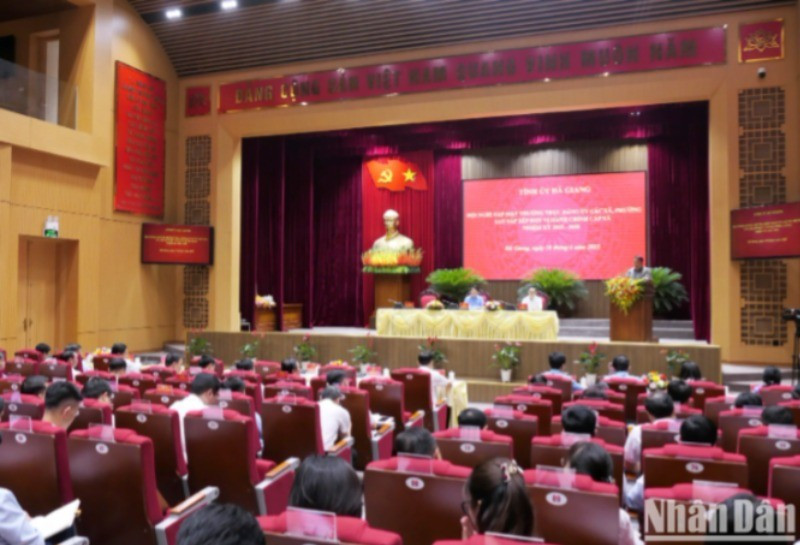 Tỉnh ủy Hà Giang gặp mặt Thường trực Đảng ủy 73 xã, phường sau sắp xếp đơn vị hành chính cấp xã.