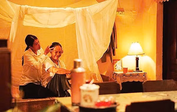 Cảnh trong phim “Hẹn em ngày nhật thực” của đạo diễn Lê Thiện Viễn.