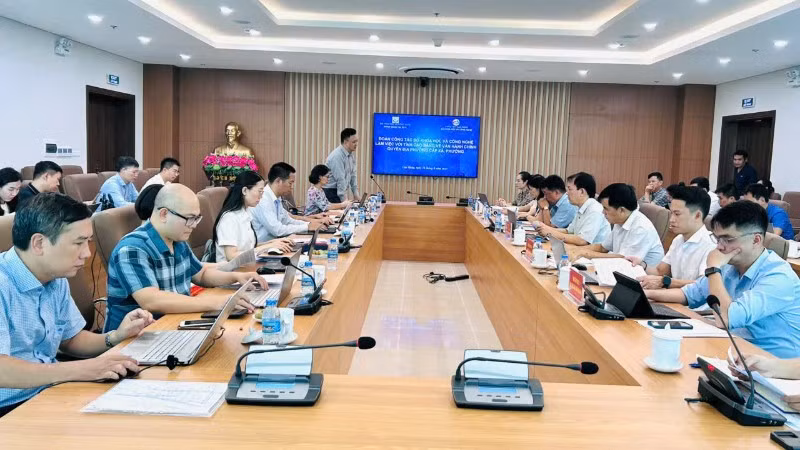 Đoàn công tác Bộ Khoa học và Công nghệ làm việc với Sở Khoa học và Công nghệ tỉnh Cao Bằng về vận hành chính quyền địa phương 2 cấp.