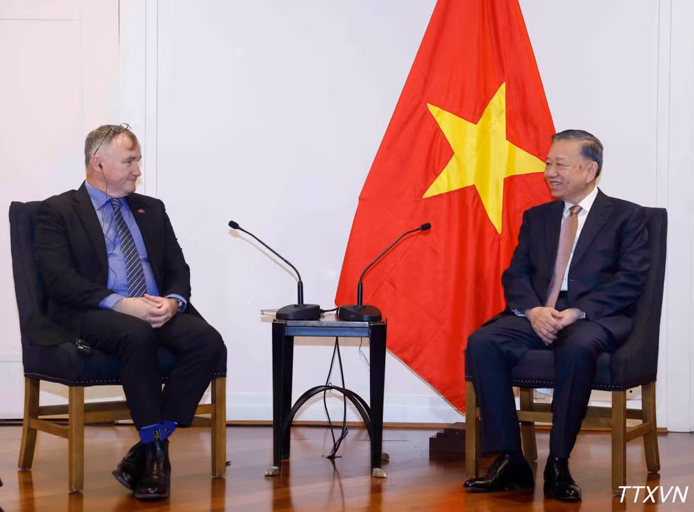 Tổng Bí thư, Chủ tịch nước Tô Lâm tiếp ông Craig Bradshaw, Giám đốc điều hành Công ty EQ Resources Limited (Australia). (Ảnh: TTXVN)