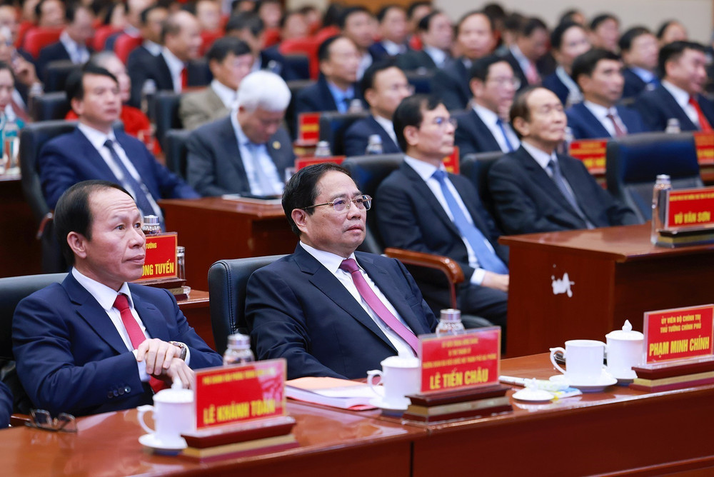 Thủ tướng Phạm Minh Chính đến dự Lễ công bố các nghị quyết, quyết định của Trung ương về sáp nhập đơn vị hành chính cho thành phố Hải Phòng. Ảnh: Dương Giang-TTXVN vna-potal-thu-tuong-du-le-cong-bo-cac-nghi-quyet-quyet-dinh-cua-trung-uong-ve-sap-nhap-don-vi-hanh-chinh-cho-thanh-pho-hai-phong-8121871.jpg