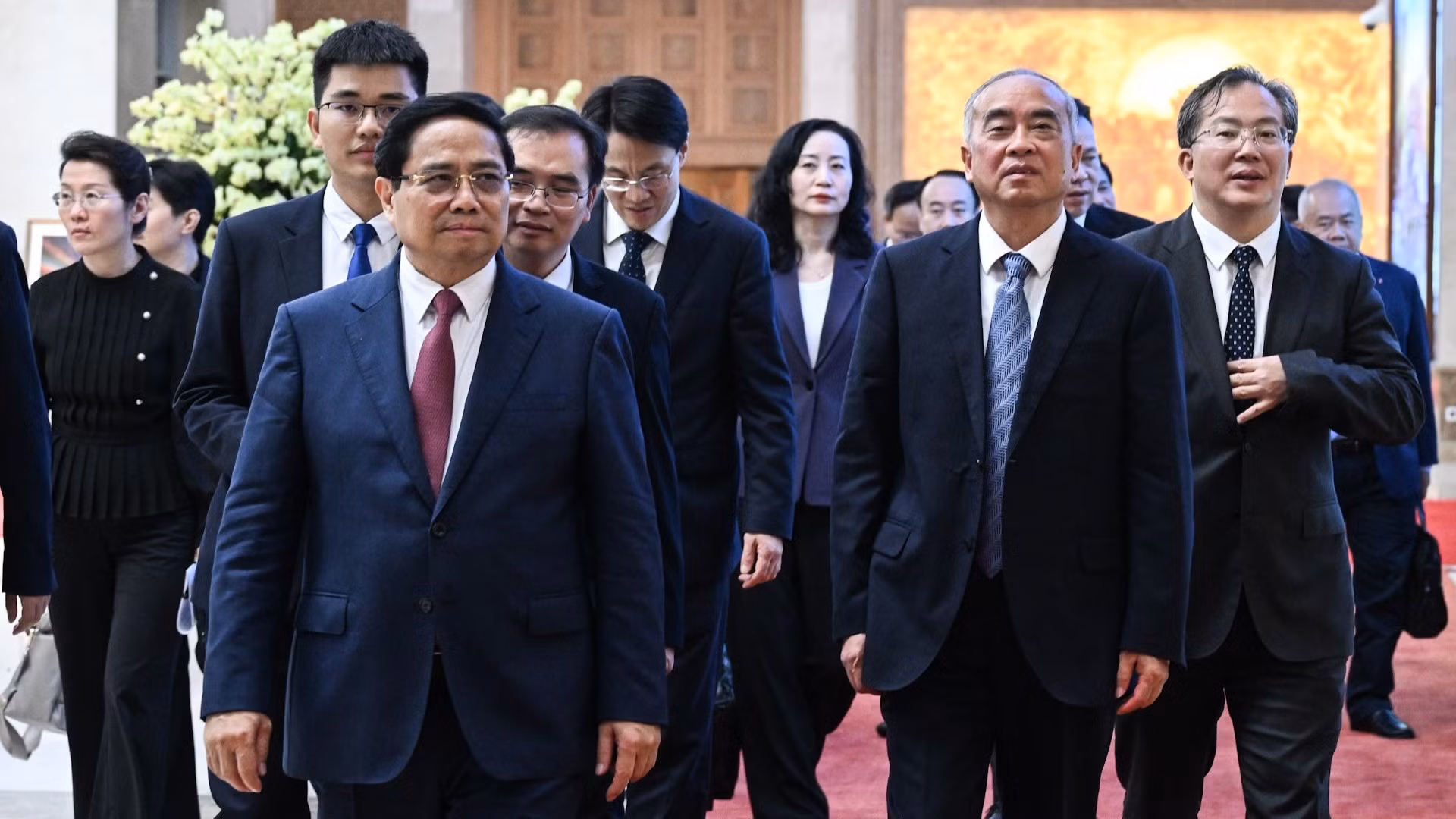 Thủ tướng Phạm Minh Chính và đồng chí Lâm Vũ, Bí thư Tỉnh ủy Sơn Đông.