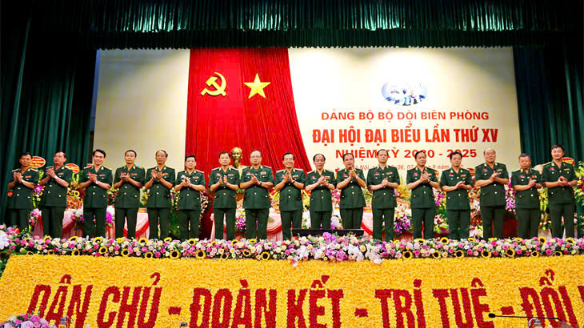 Ban Chấp hành Đảng bộ Bộ đội Biên phòng lần thứ XV, nhiệm kỳ 2020-2025. tieu-de-o-day-1.png