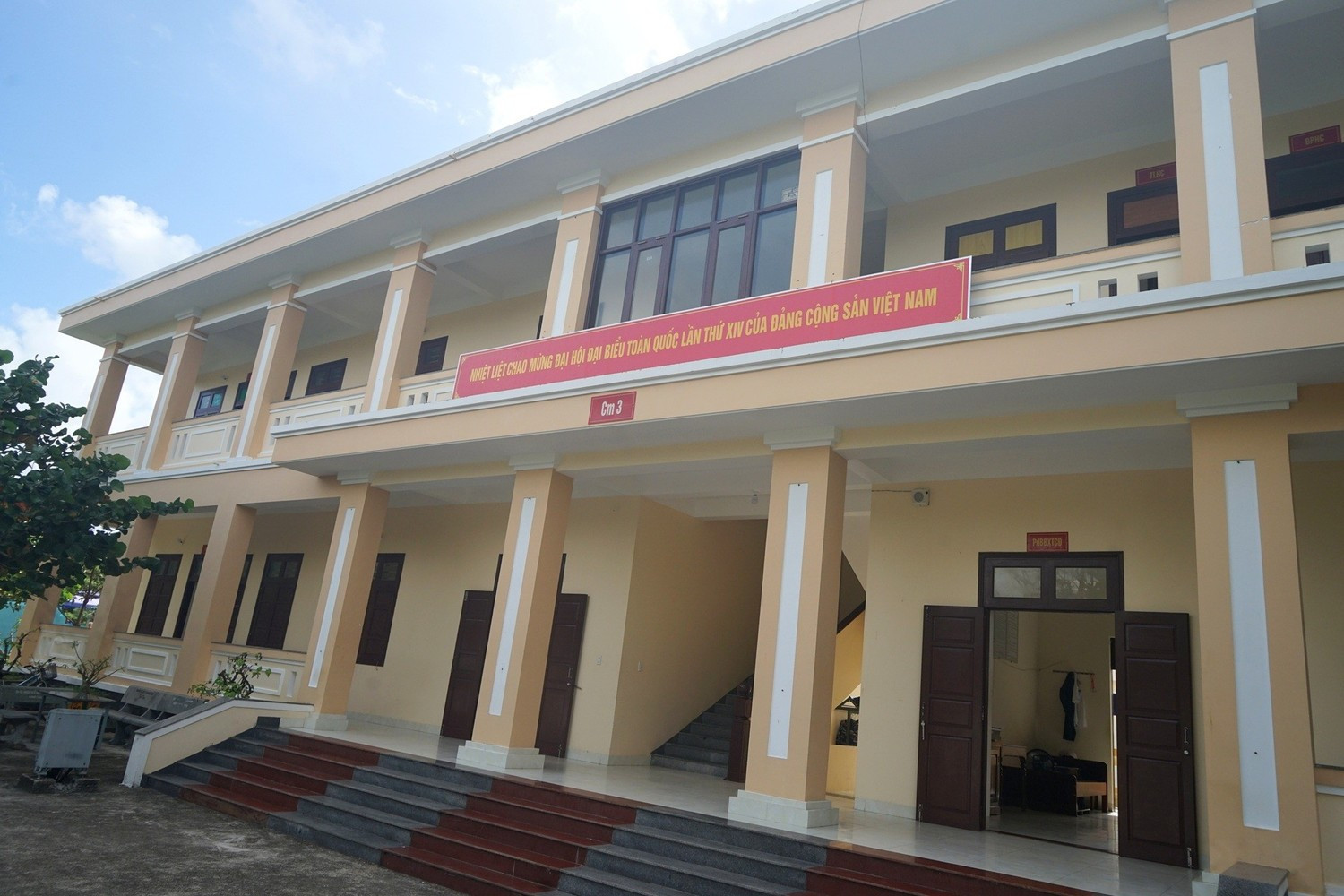 Các đơn vị bộ đội duy trì nền nếp, chăm chút cảnh quan khang trang, ngăn nắp.