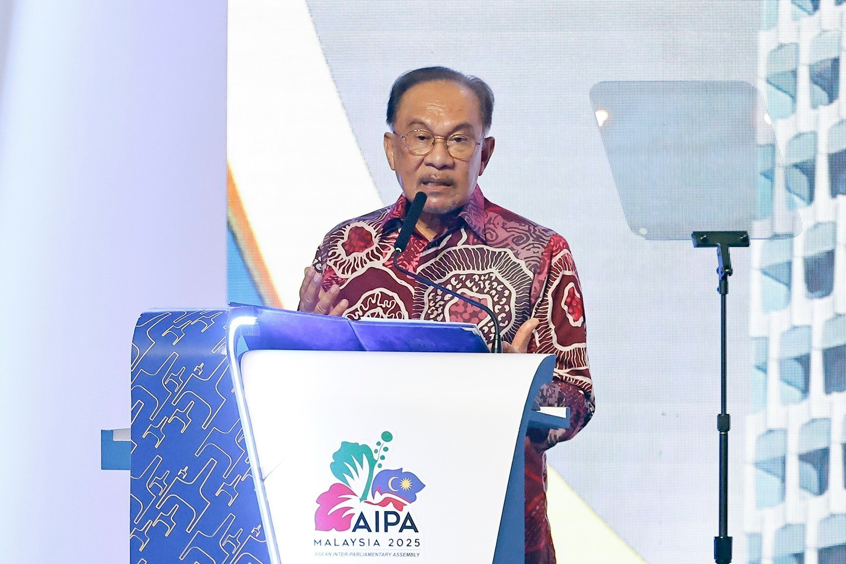 vna-potal-chu-tich-quoc-hoi-tran-thanh-man-du-le-khai-mac-dai-hoi-dong-aipa-46-8281933.jpg