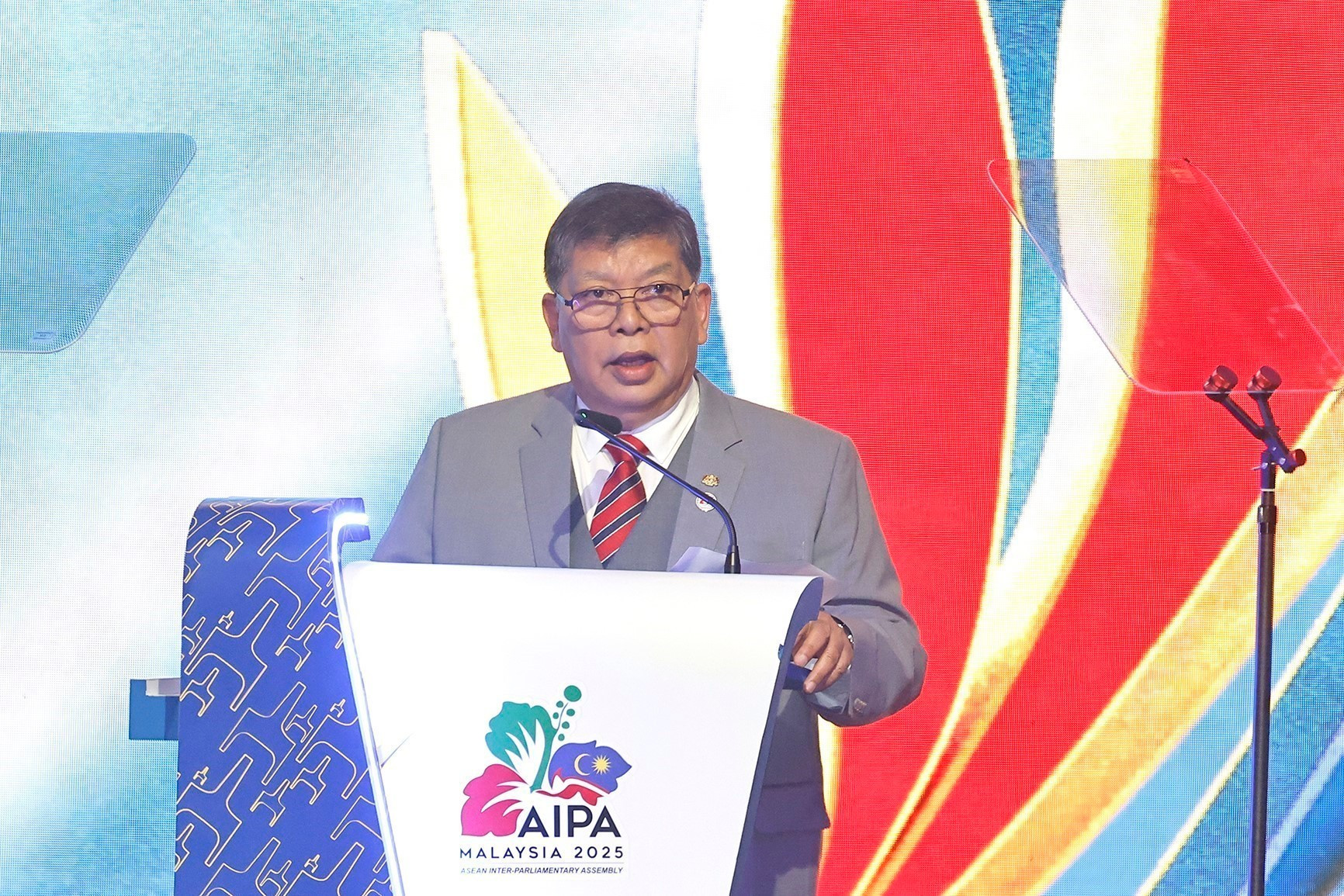 vna-potal-chu-tich-quoc-hoi-tran-thanh-man-du-le-khai-mac-dai-hoi-dong-aipa-46-8281939.jpg