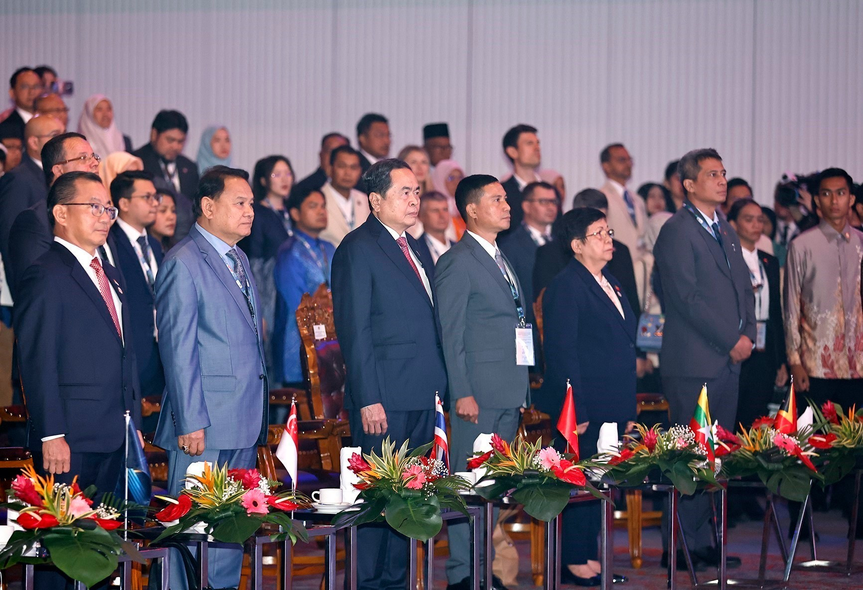 vna-potal-chu-tich-quoc-hoi-tran-thanh-man-du-le-khai-mac-dai-hoi-dong-aipa-46-8281848.jpg