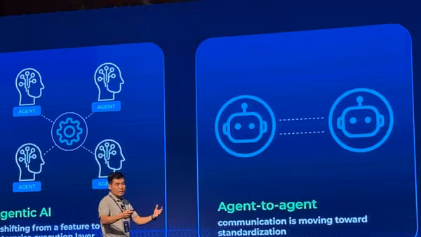 CEO Viettel IDC Lê Bá Tân trong phần trình bày mở đầu tại hội nghị.