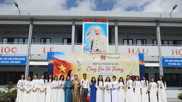 Sự kiện truyền tải thông điệp về một Côn Đảo từ “địa chỉ đỏ” trở thành biểu tượng của du lịch hòa bình, an toàn và văn minh.