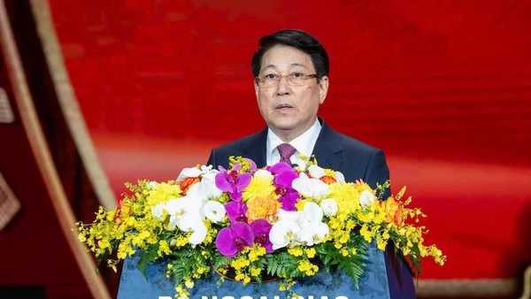 Chủ tịch nước phát biểu tại chương trình. (Ảnh: THỦY NGUYÊN)