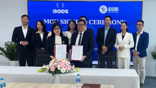 Lễ ký kết Biên bản ghi nhớ hợp tác giữa Công ty Cổ phần Học viện Công nghệ AIUNI và International Society of Data Scientists (ISODS).