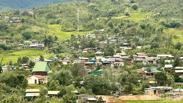 Một góc xã Măng Ri, tỉnh Quảng Ngãi (Ảnh: nhandan.vn ) 