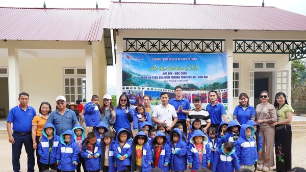 Đến với Trường Mầm non và Tiểu học Tong Chiêng (thuộc Trường Tiểu học và Trung học cơ sở Chiềng Sung), xã Mai Sơn, tỉnh Sơn La.