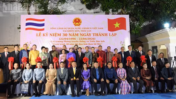 Lễ kỷ niệm 30 năm Ngày thành lập Tổng Lãnh sự quán Việt Nam tại Khon Kaen, Thái Lan. (Ảnh: XUÂN SƠN)