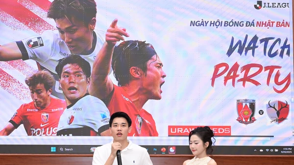 Đình Bắc chia sẻ về khát khao được thi đấu ở nước ngoài tại sự kiện Ngày hội bóng đá Nhật Bản.