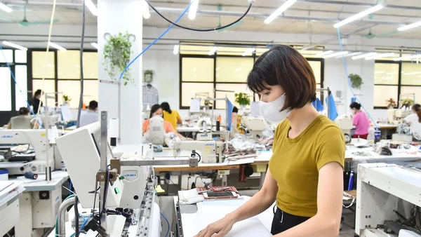 Chuyển đổi số-xanh trong năm 2025 giúp Công ty May 10 giảm khoảng 15-20 nghìn tấn carbon thải ra môi trường. Ảnh: Thế Đại 