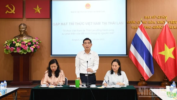 Đại sứ Việt Nam tại Thái Lan Phạm Việt Hùng nêu bật vai trò quan trọng của đội ngũ trí thức kiều bào. (Ảnh: XUÂN SƠN)