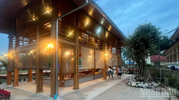 Nhà sàn Bác Hồ tại Khu di tích Chủ tịch Hồ Chí Minh, tỉnh Udon Thani, Thái Lan. (Ảnh: CTV)