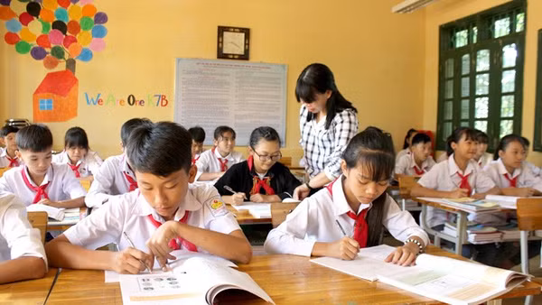 Sau hơn 10 năm, khẩu hiệu “dạy thật, học thật, thi thật” vẫn là kim chỉ nam, nhưng sẽ chỉ là khẩu hiệu nếu thiếu một bản thiết kế hệ thống đồng bộ và minh bạch.