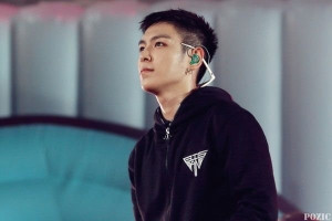 Vấp ngã. Và một phiên bản mới