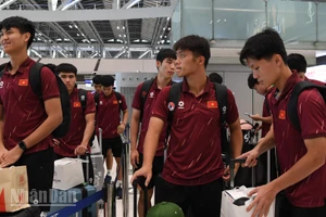 Đội tuyển U22 Việt Nam rời Thái Lan trở về nước. (Ảnh: MINH THẮNG)