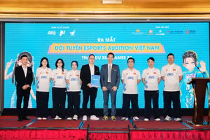 Đội tuyển Esports Audition Việt Nam tại buổi lễ ra mắt.