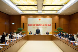 Toàn cảnh Phiên họp.