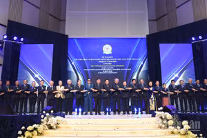 Lễ ra mắt Ban Chấp hành Hội Người Việt Nam toàn Thái Lan nhiệm kỳ 2026-2028. (Ảnh: XUÂN SƠN)