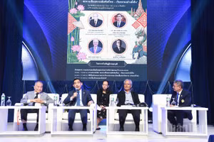 Tọa đàm "Vai trò của người Thái gốc Việt: Cầu nối bền vững cho quan hệ Thái Lan-Việt Nam”. (Ảnh: XUÂN SƠN)