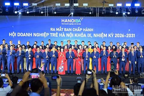 Ban Chấp hành Hội Doanh nghiệp trẻ Hà Nội (HanoiBA) khóa IX ra mắt Đại hội.