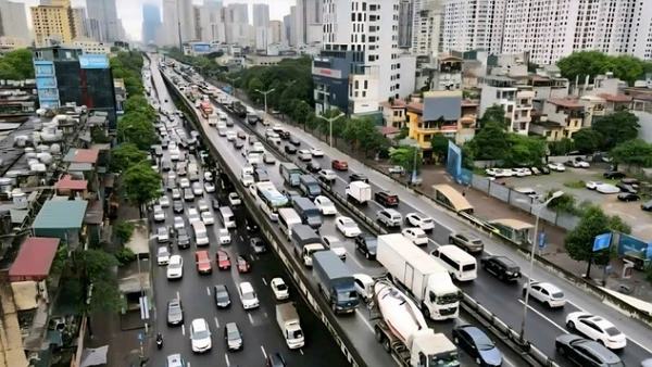 Đường vành đai 3 trên cao.