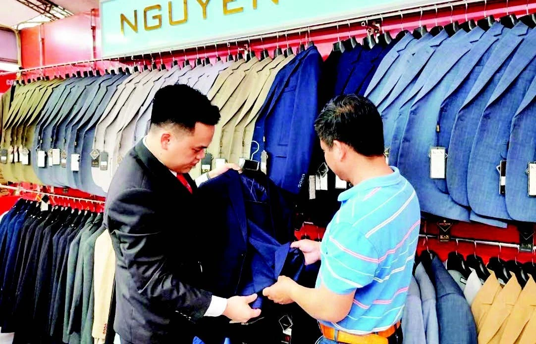 Làng nghề may Vân Từ: Điểm sáng công nghiệp nông thôn Hà Nội vươn tầm quốc tế