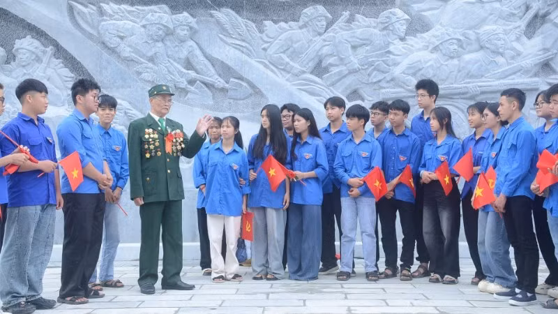 Ông Vũ Kim Điều, chiến sĩ Điện Biên kể về trận đánh mở màn vào “cánh cửa thép Him Lam” trong Chiến dịch Điện Biên Phủ.