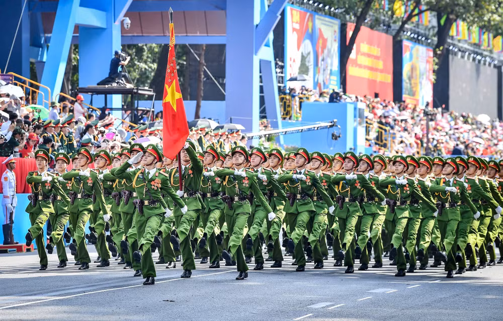 Lực lượng công an tham gia Lễ Diễu binh, diễu hành kỷ niệm 50 năm Ngày Giải phóng miền nam, thống nhất đất nước. Ảnh | THÀNH ĐẠT
