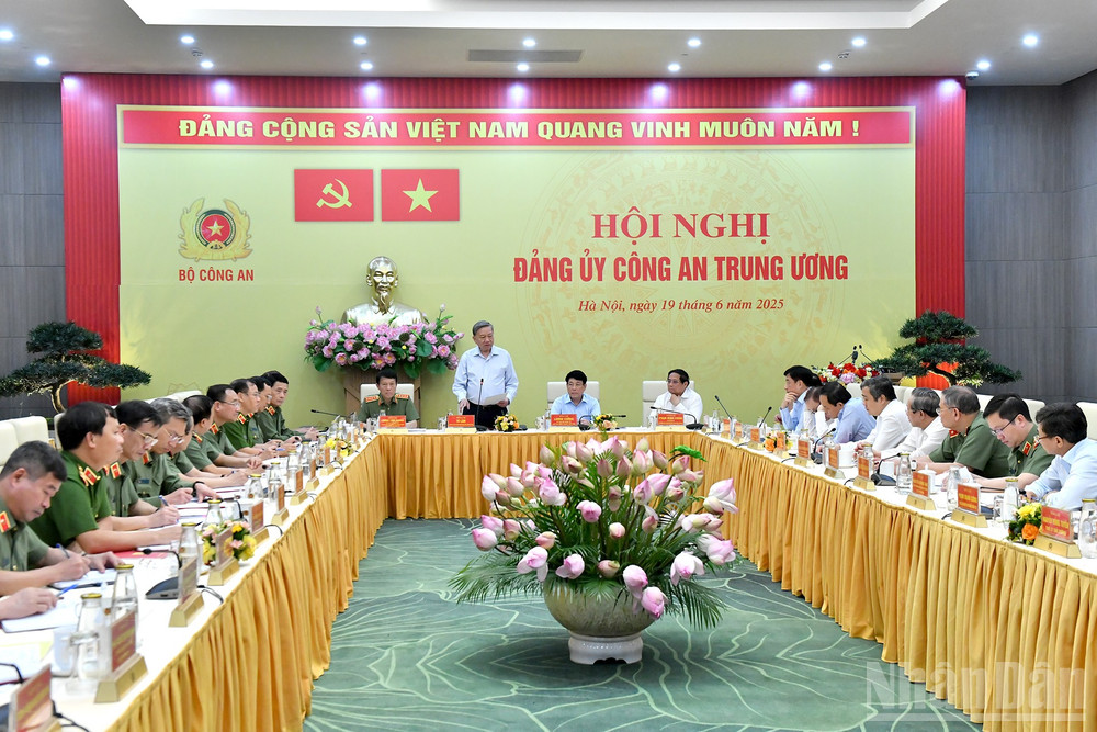 Tổng Bí thư Tô Lâm phát biểu kết luận Hội nghị. ndo_br_a14-dsc-4283.jpg
