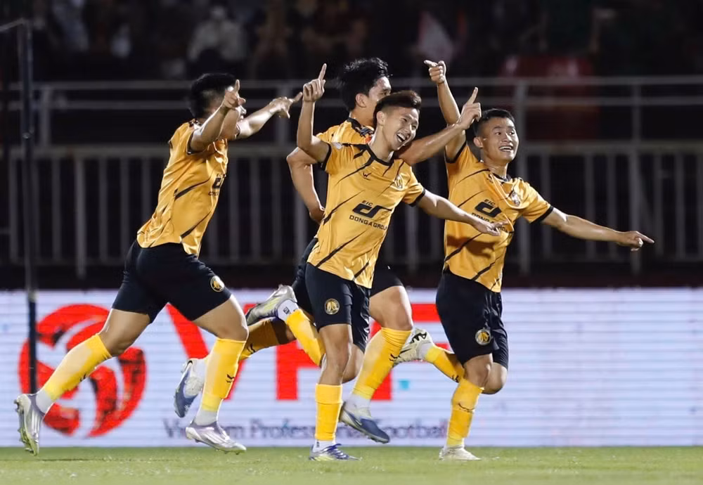 Các cầu thủ Thanh Hóa “cháy” hết mình qua từng vòng đấu V-League.