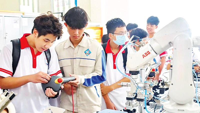 Đào tạo nghề tại Trường cao đẳng Kỹ thuật công nghệ Bà Rịa-Vũng Tàu. (Ảnh PHÚ MỸ)