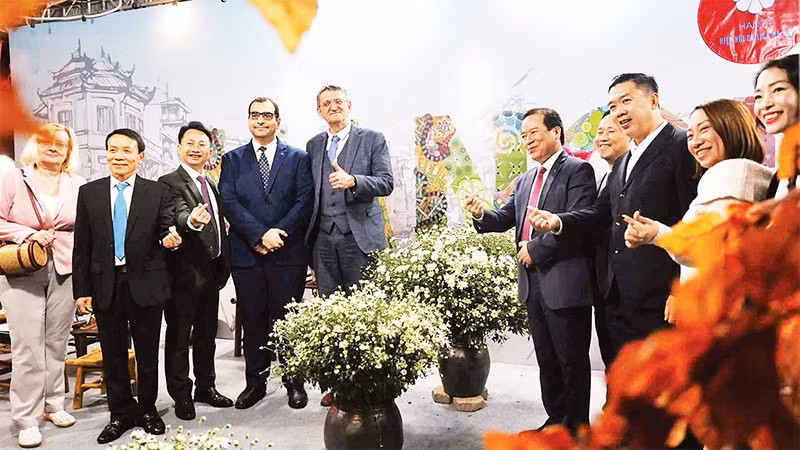 Thu hút khách du lịch trong “mùa thương nhớ”