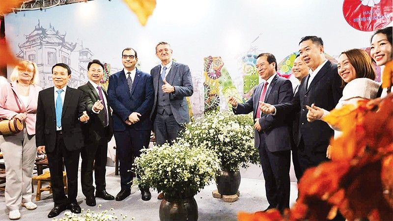 Thu hút khách du lịch trong “mùa thương nhớ”