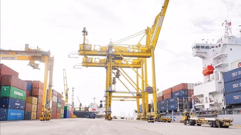 Cảng Tiên Sa (Đà Nẵng) là cửa ngõ giao thương trọng điểm khu vực miền trung.