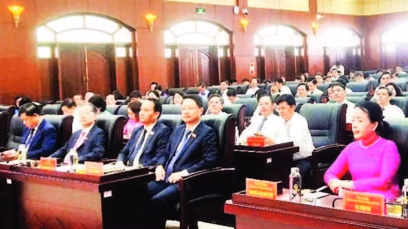 Quang cảnh tại kỳ họp thứ nhất của Hội đồng nhân dân thành phố Đà Nẵng khóa 10, nhiệm kỳ 2021-2026.
