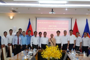 Các đại biểu tham gia lấy ý kiến, góp ý tại hội nghị. (Ảnh: ĐINH TRƯỜNG) 