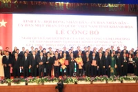 Ban Chấp hành Đảng bộ tỉnh Khánh Hòa (mới) nhiệm kỳ 2020-2025 nhận nhiệm vụ. (Ảnh: PHONG NGUYÊN)